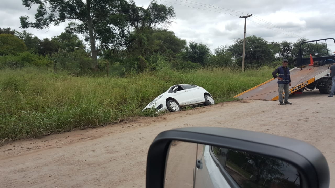 Comisiones vecinales de la zona norte piden se pavimente la avenida Coronel Falcón