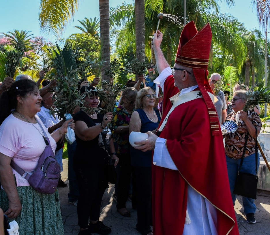 Domingo de Ramos en Resistencia, con la bendición de monseñor Ramón Dus